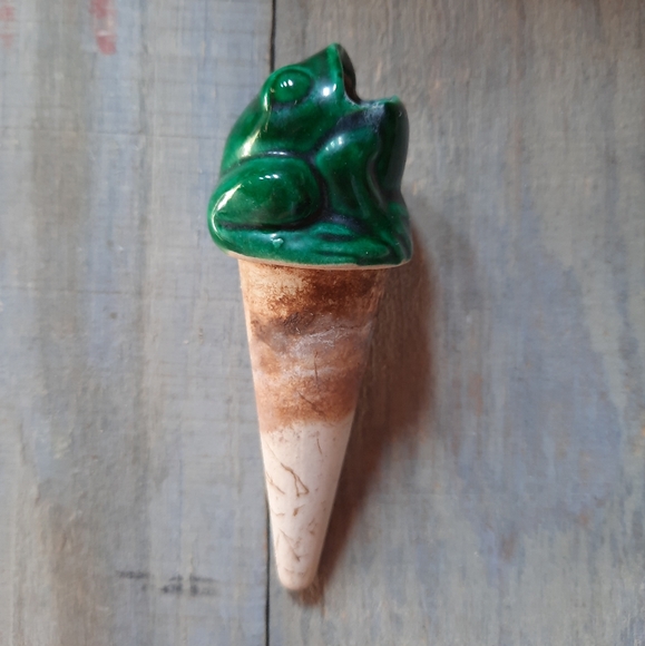 Vintage Frog Clay Pottery Watering Plant Feeder Spike - Picture 5 of 16